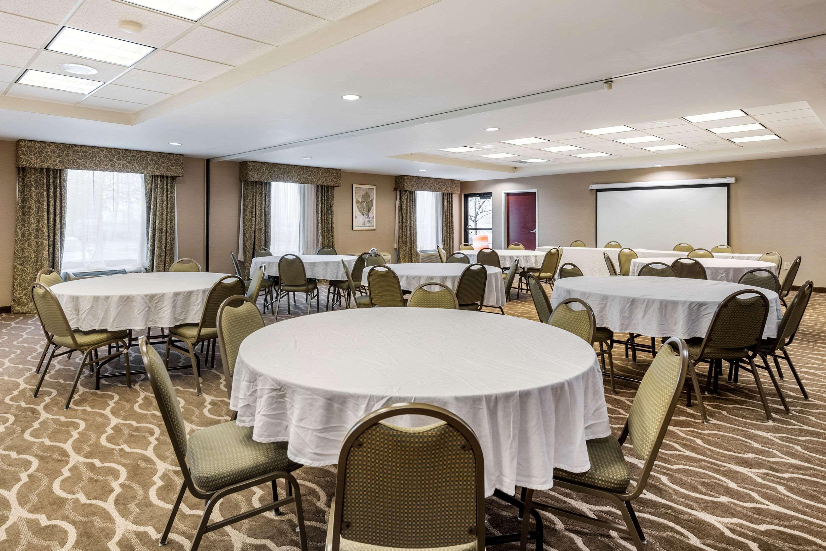 Comfort Suites Dayton-Wright Patterson Eksteriør bilde
